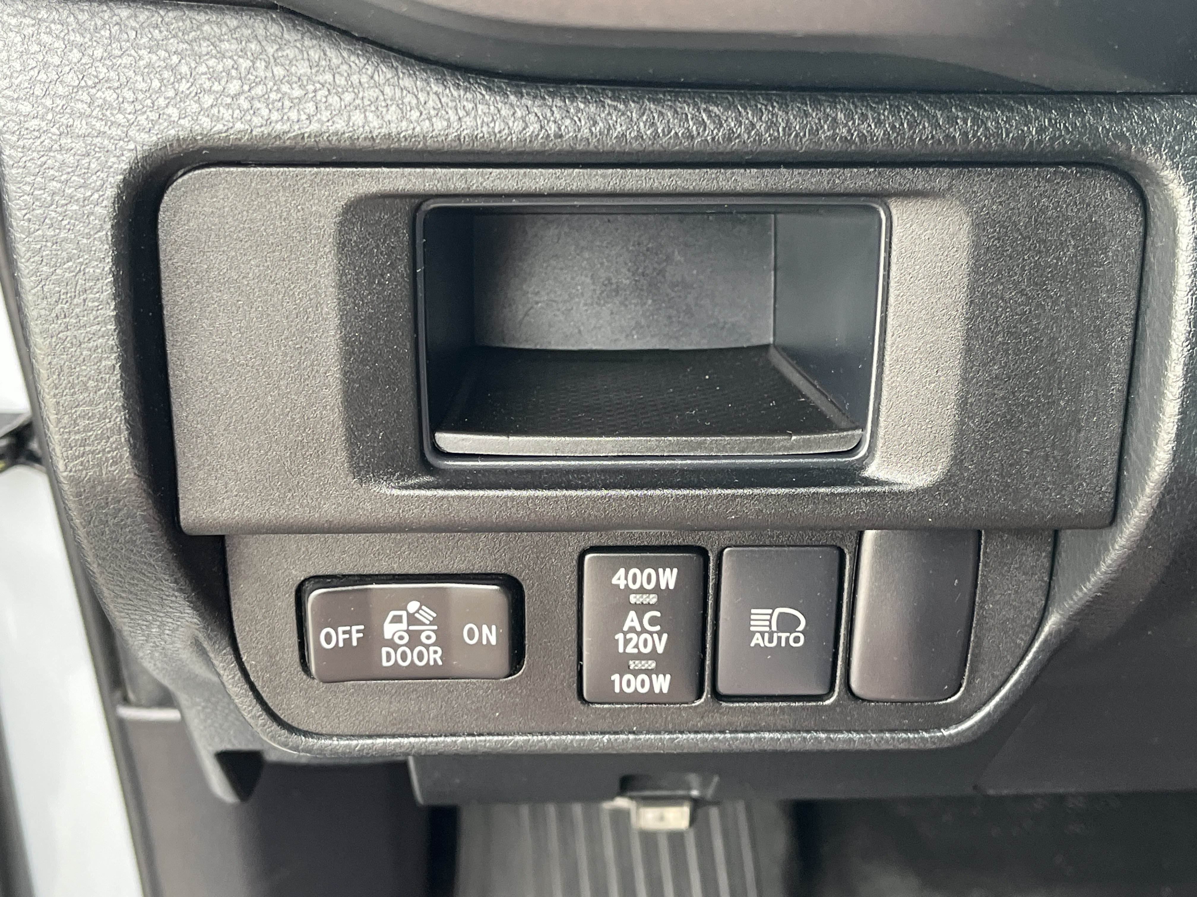 Used 2019 Toyota Tacoma TRD Off-Road AWD/4WD image 34