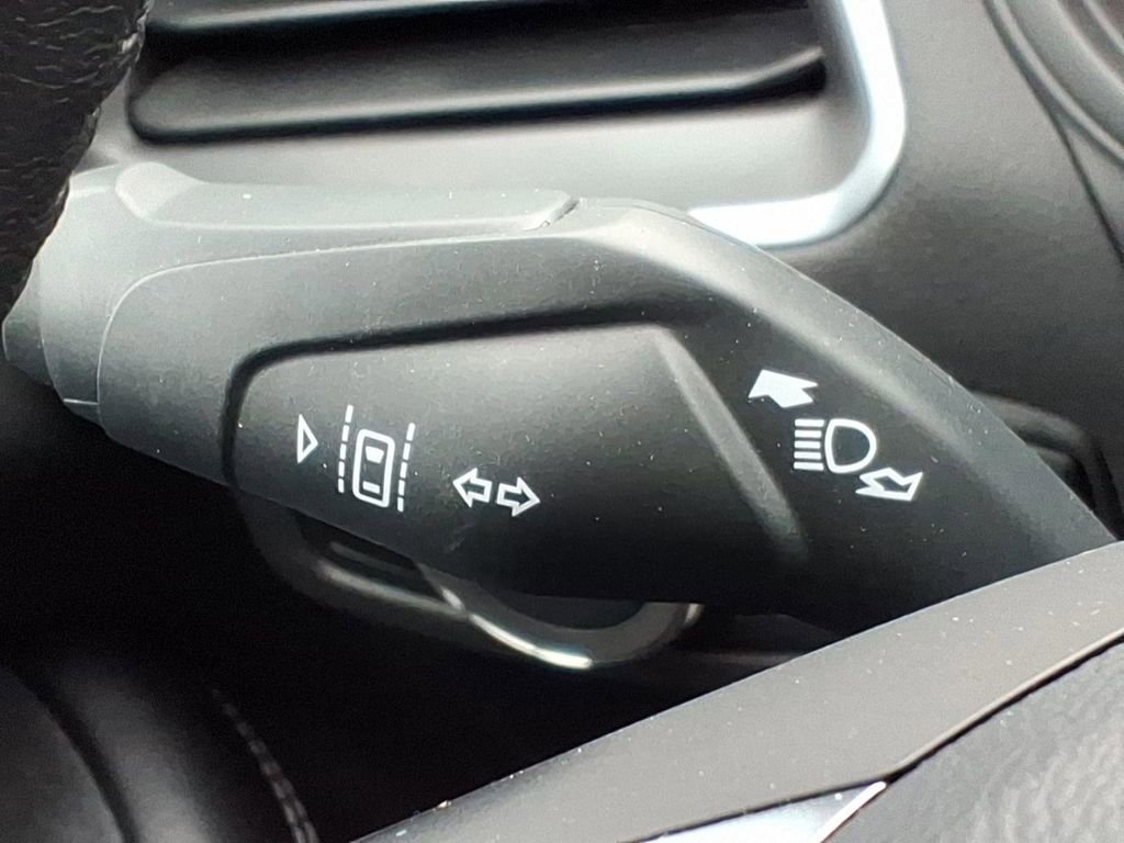 Used 2024 Ford Edge Titanium image 23