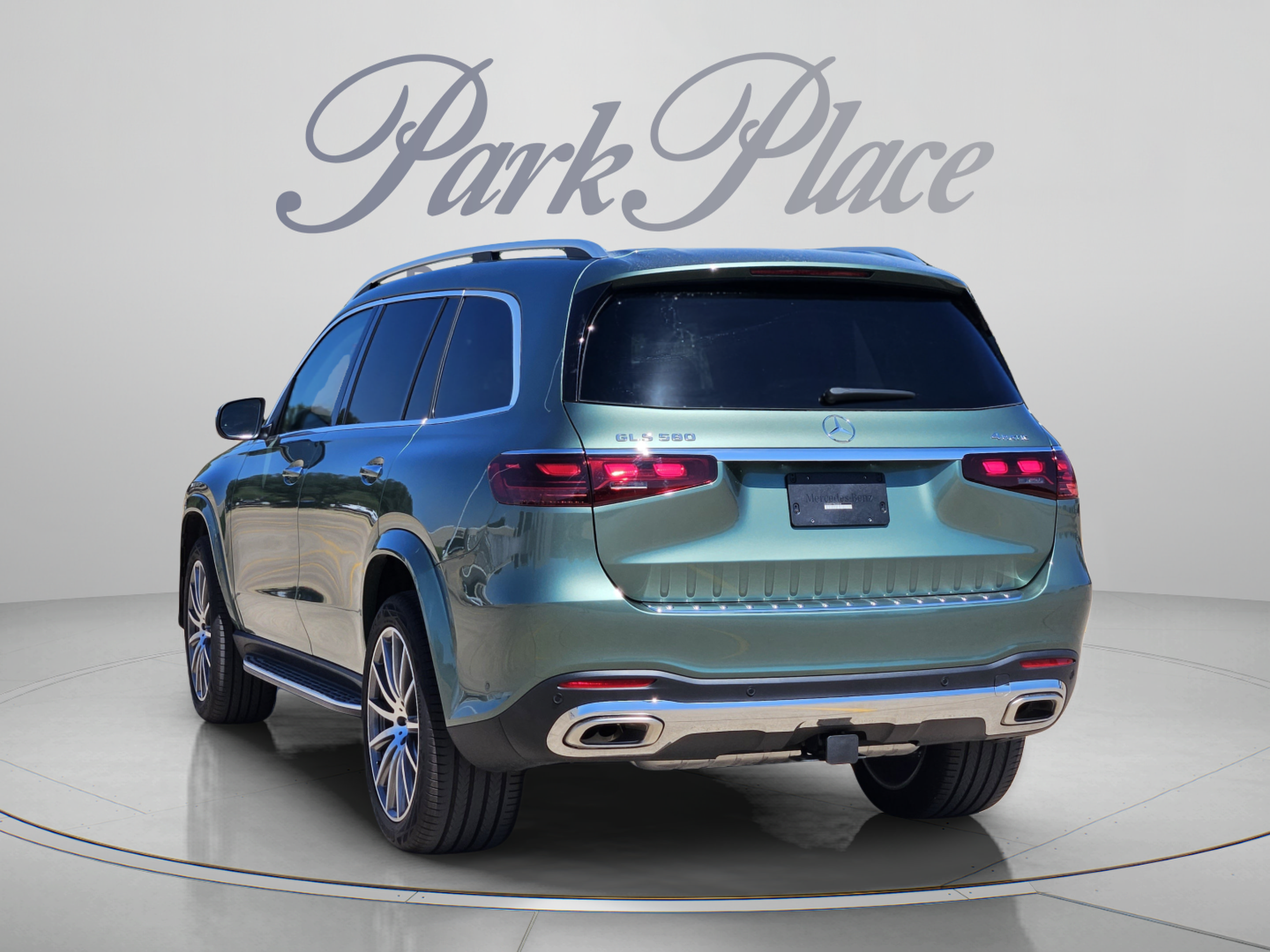 Certified 2026 Mercedes-Benz GLS 580 4MATIC image 3