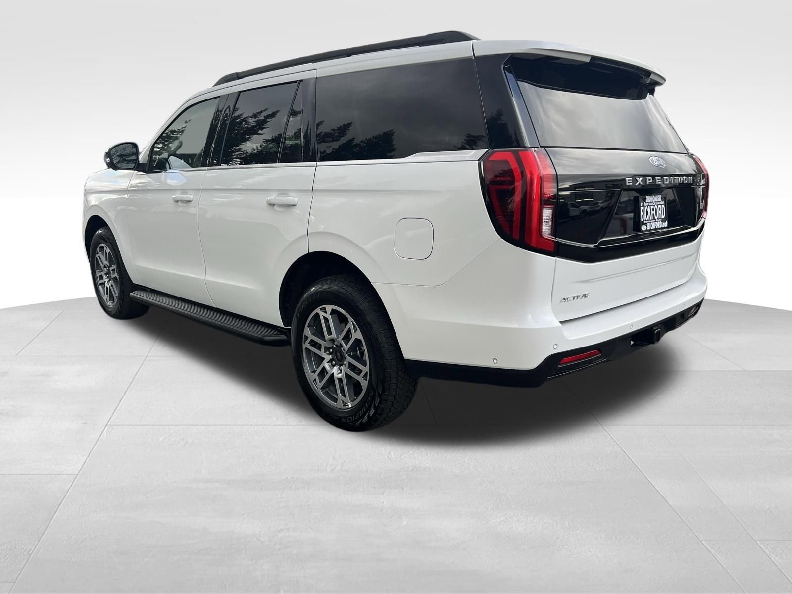 Used 2025 Ford Expedition Active image 8