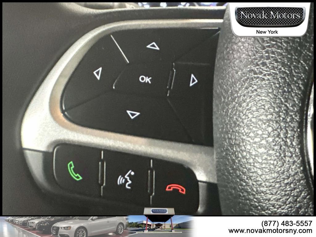Used 2023 Jeep Renegade Trailhawk image 18