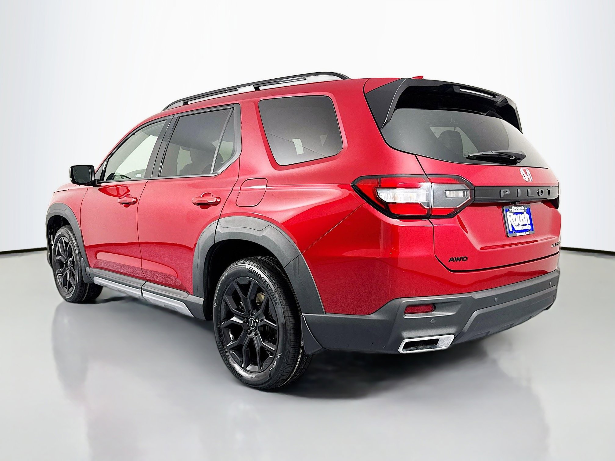 Certified 2025 Honda Pilot Black Edition image 7