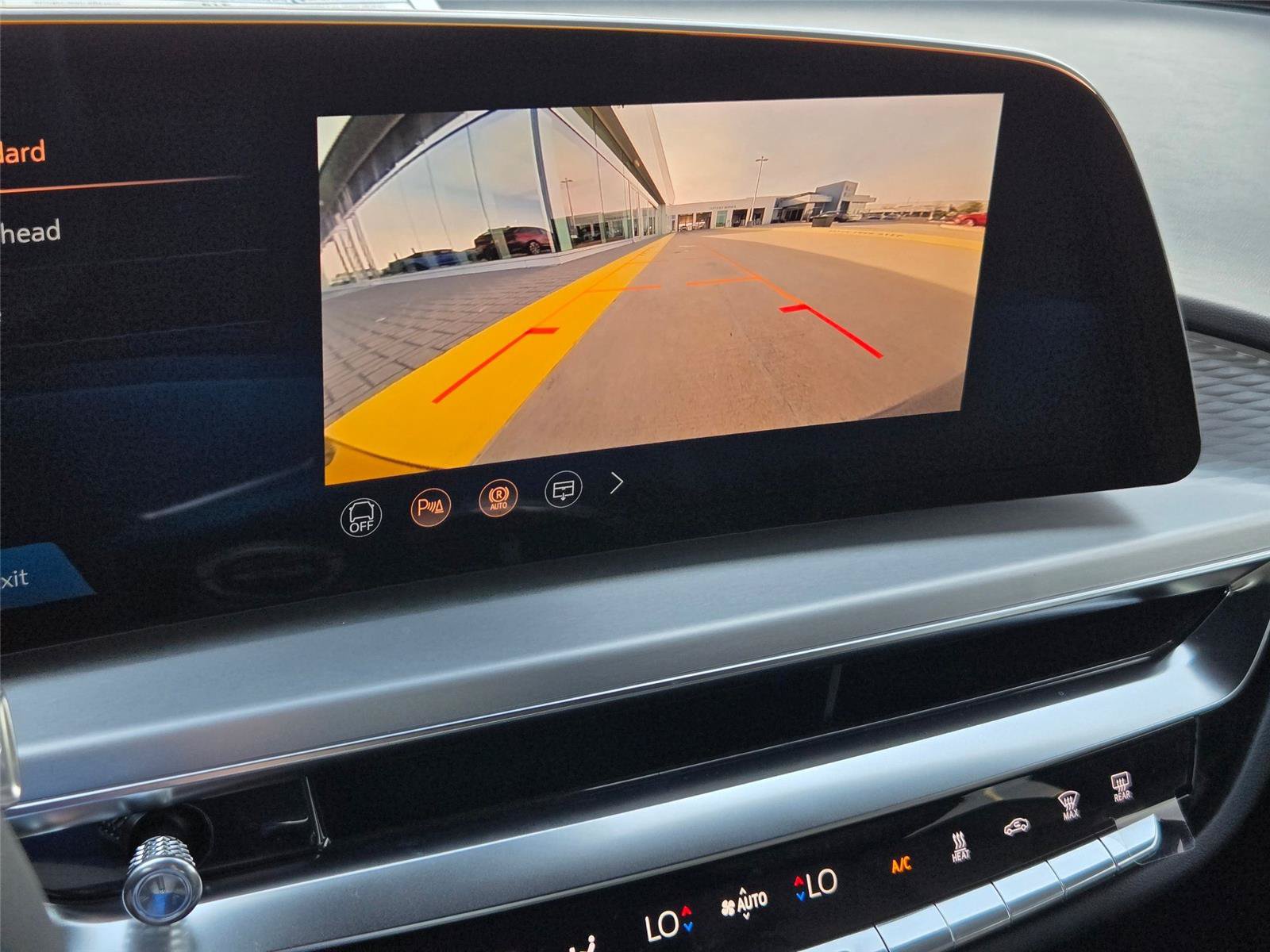 New 2026 Cadillac Lyriq Sport w/ LPO, Floor Liner Package AWD/4WD image 19
