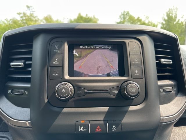 New 2024 RAM 2500 Tradesman w/ Safety Group AWD/4WD image 17