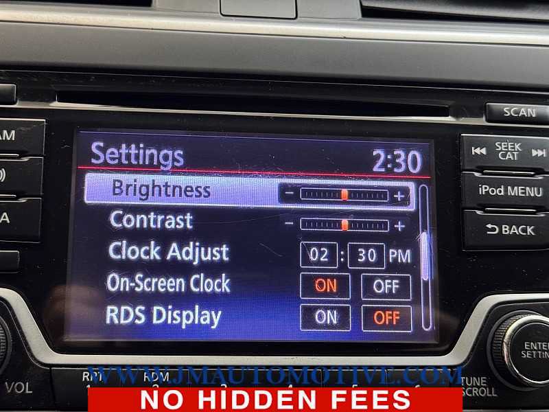 Used 2017 Nissan Sentra S FWD image 28