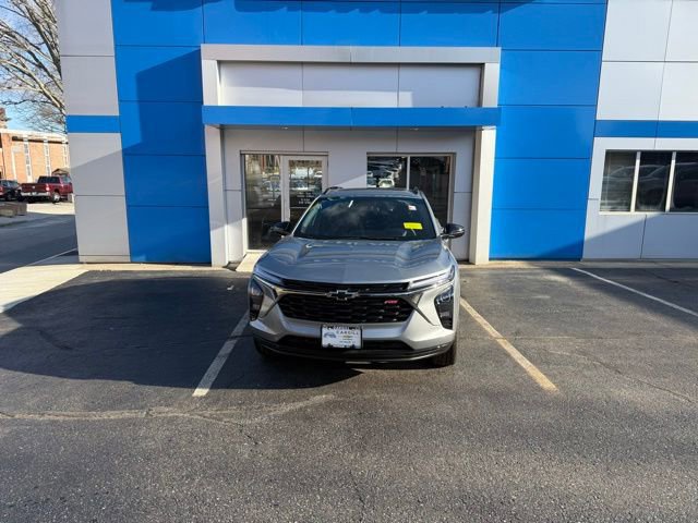 New 2026 Chevrolet Trax RS w/ Sunroof Package image 2