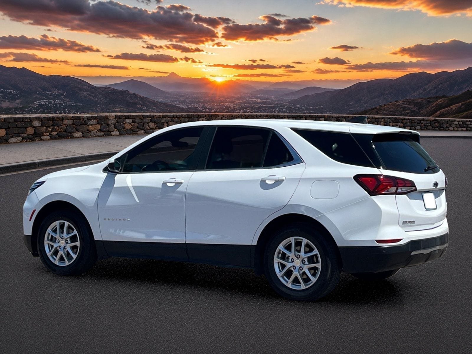 Used 2022 Chevrolet Equinox LT FWD image 4