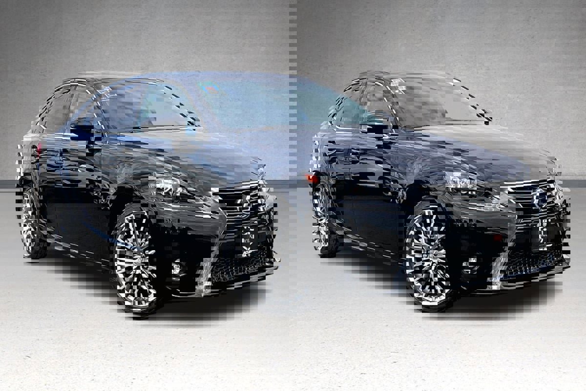 Used 2015 Lexus IS 250 w/ Navigation System Package image 2