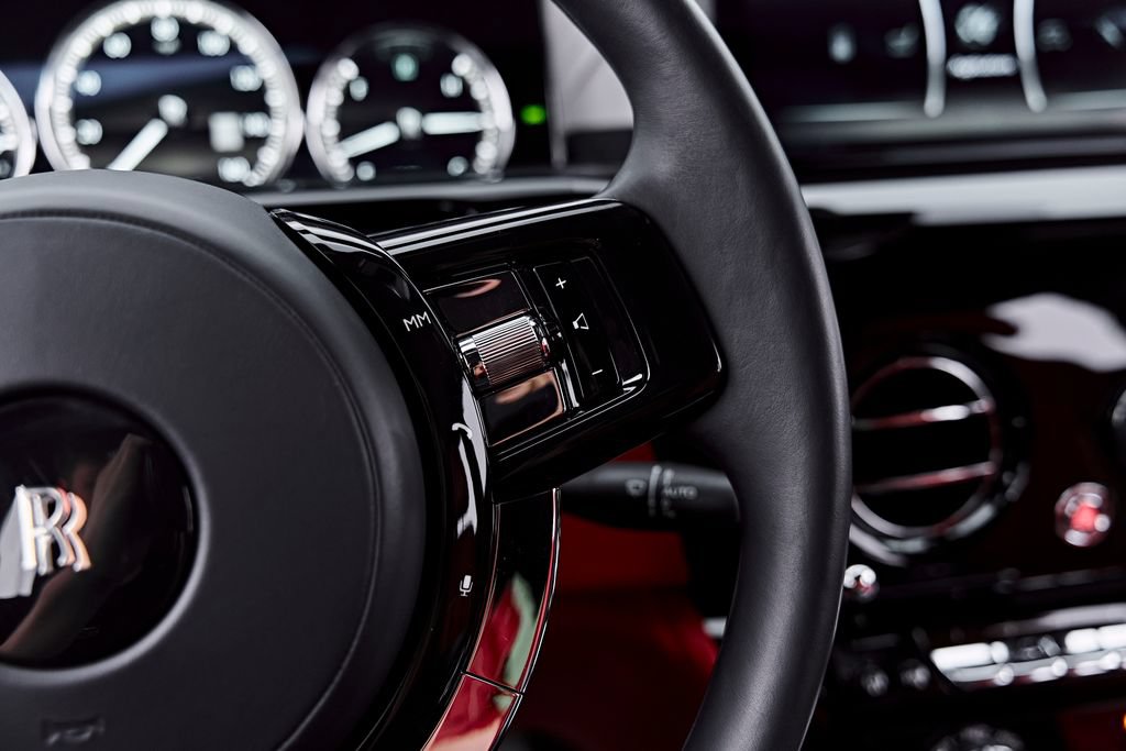 Used 2021 Rolls-Royce Phantom Sedan RWD image 77