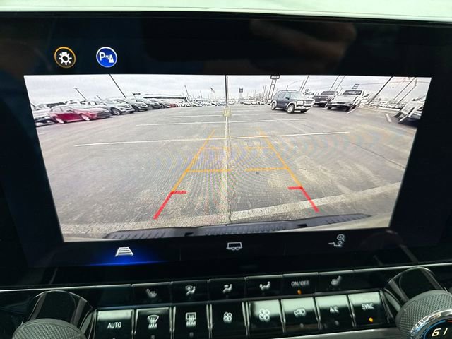 Used 2024 Chevrolet Colorado Z71 w/ Z71 Convenience Package 2 image 17