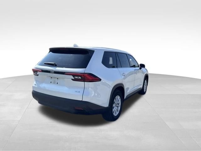 Used 2024 Toyota Grand Highlander AWD image 6