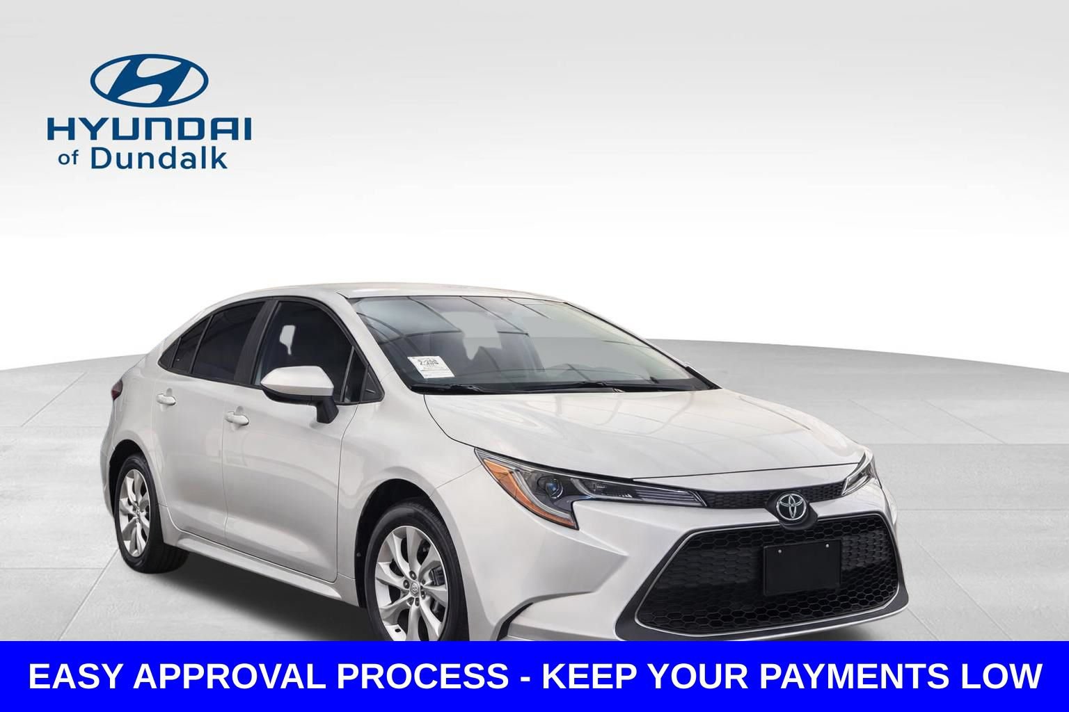Used 2021 Toyota Corolla LE FWD image 3
