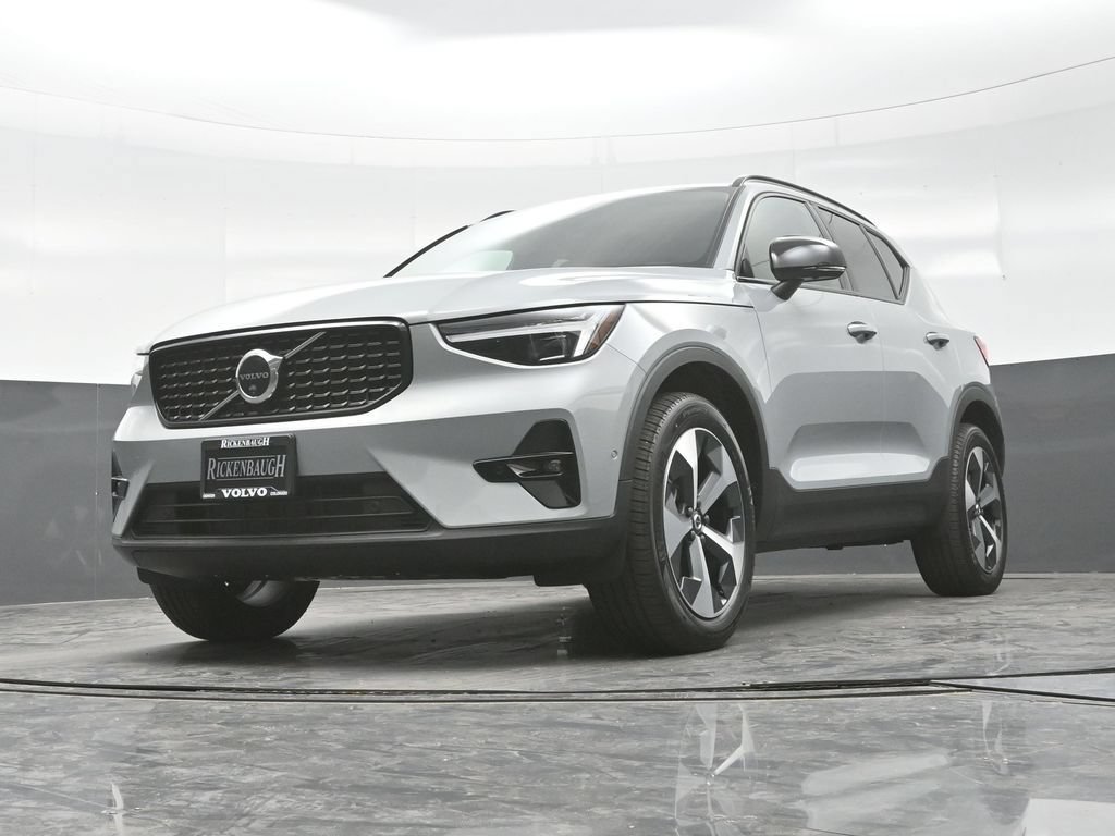 New 2026 Volvo XC40 B5 Plus w/ Protection Package Premier AWD/4WD image 23