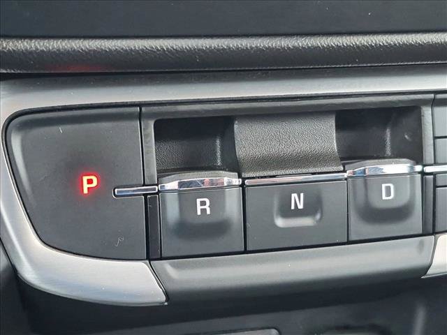 Used 2024 GMC Terrain SLT AWD/4WD image 12