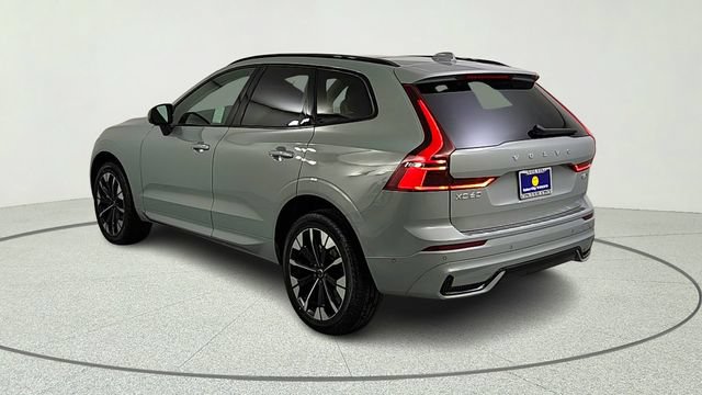 New 2026 Volvo XC60 B5 Plus w/ Climate Package AWD/4WD image 5
