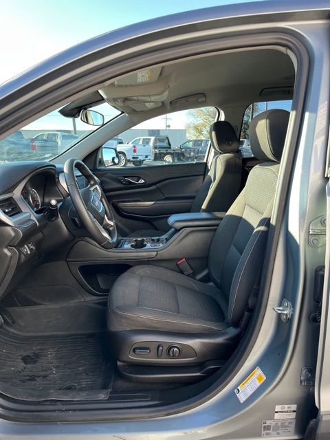 Used 2023 GMC Acadia SLE w/ Driver Convenience Package image 26