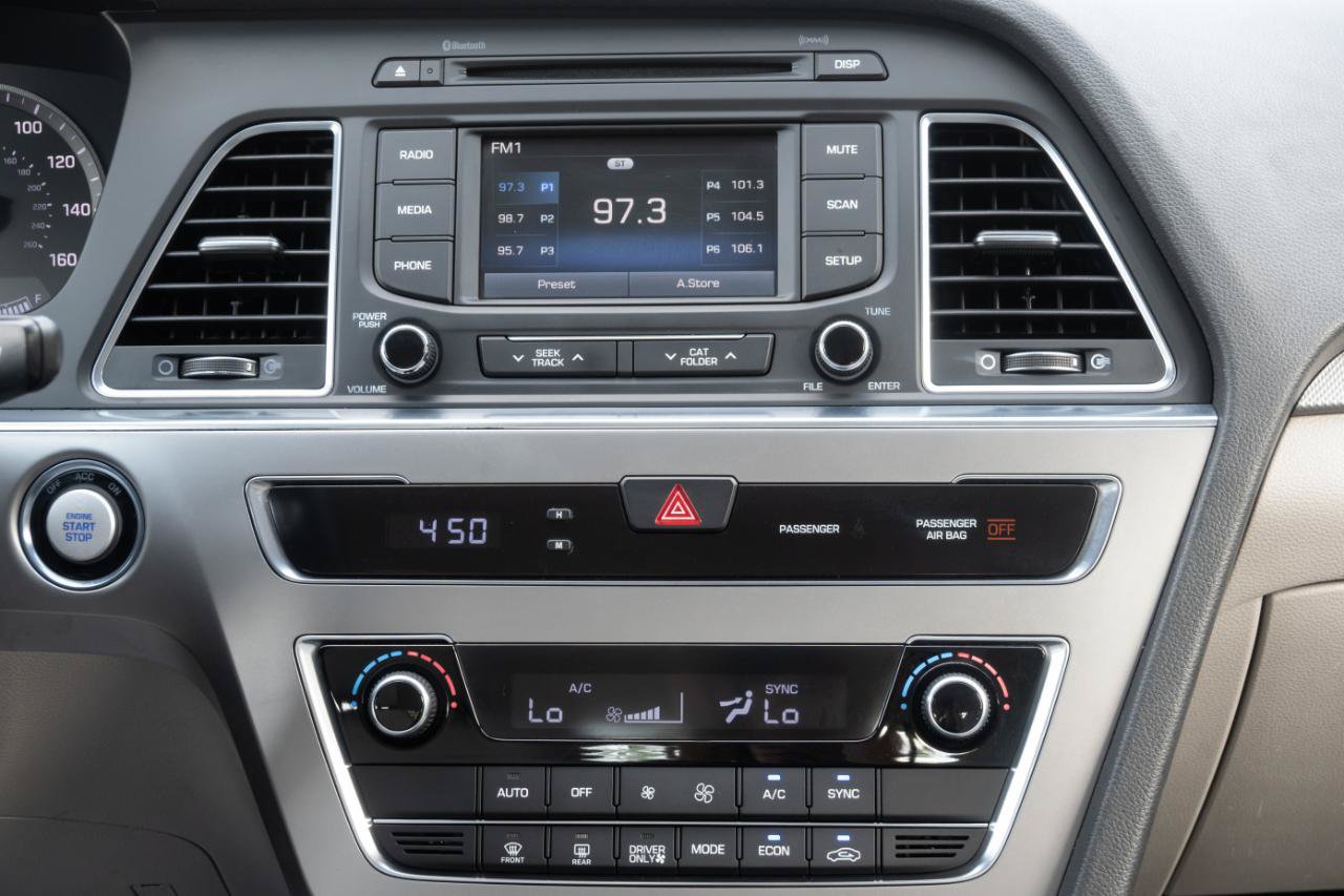 Used 2016 Hyundai Sonata SE FWD image 24