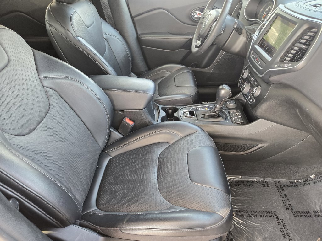 Used 2023 Jeep Cherokee Altitude Lux AWD/4WD image 14