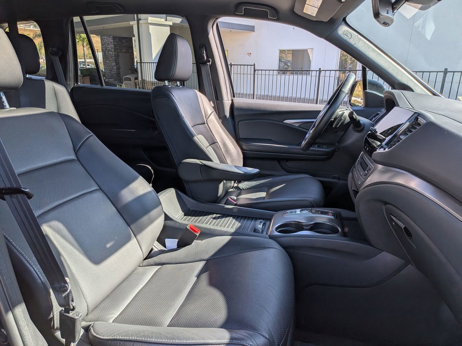 Used 2023 Honda Passport EX-L image 25