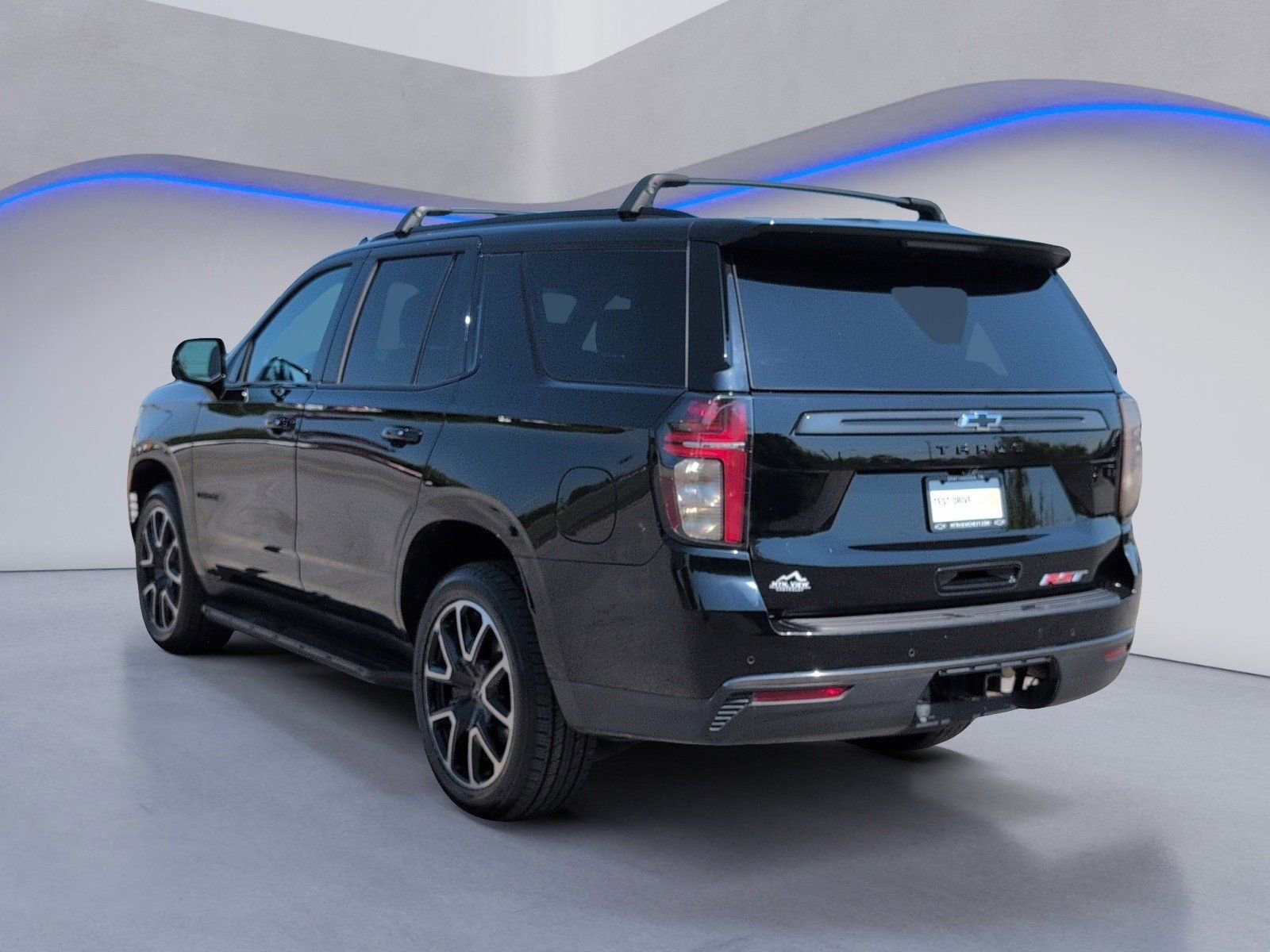 Used 2022 Chevrolet Tahoe RST w/ Luxury Package image 3