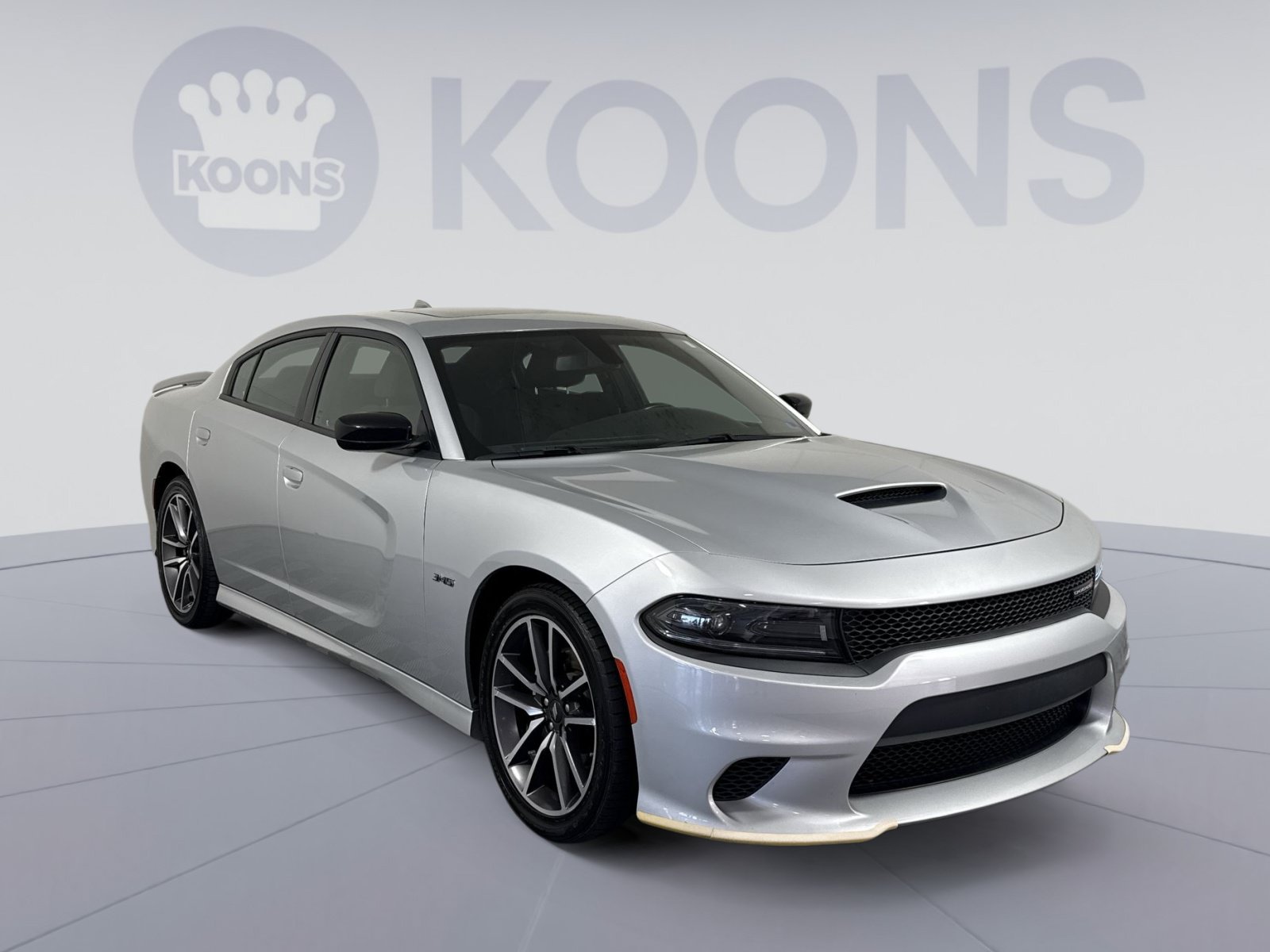 Used 2023 Dodge Charger R/T w/ Cold Weather Package RWD image 10