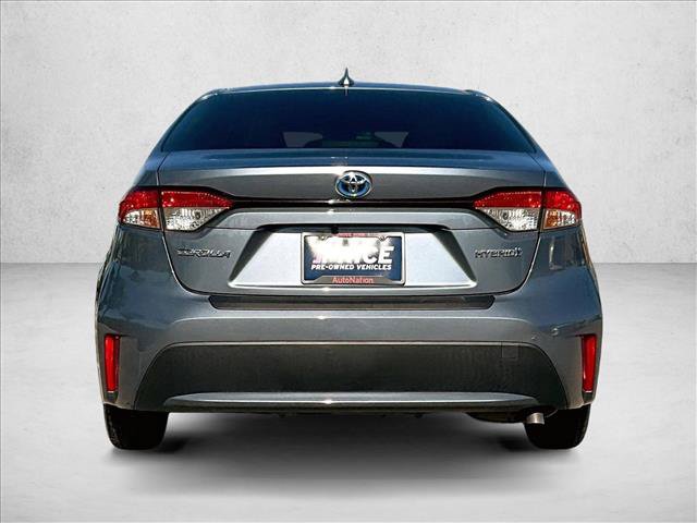 Used 2021 Toyota Corolla LE FWD image 4