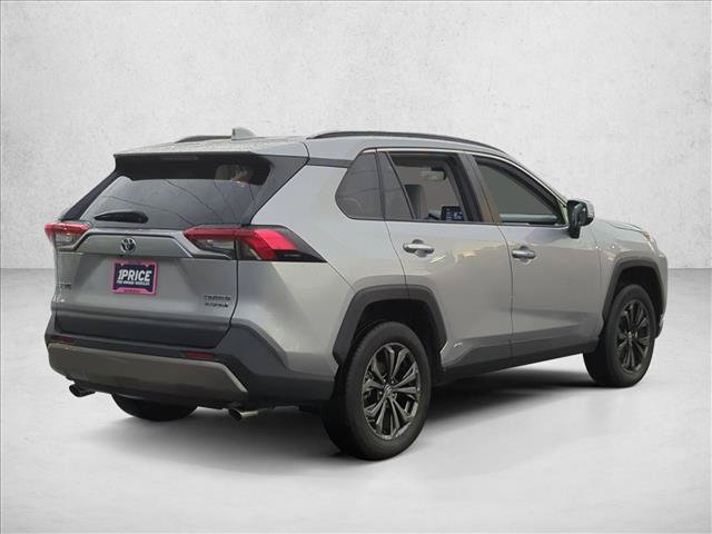 Used 2022 Toyota RAV4 Limited AWD/4WD image 5