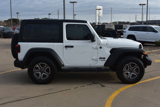 Used 2021 Jeep Wrangler Sport S image 4
