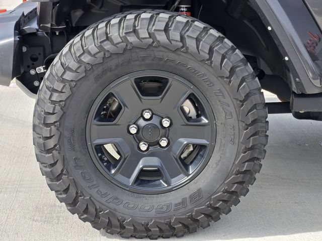 Used 2022 Jeep Gladiator Mojave w/ LED Lighting Group AWD/4WD image 7