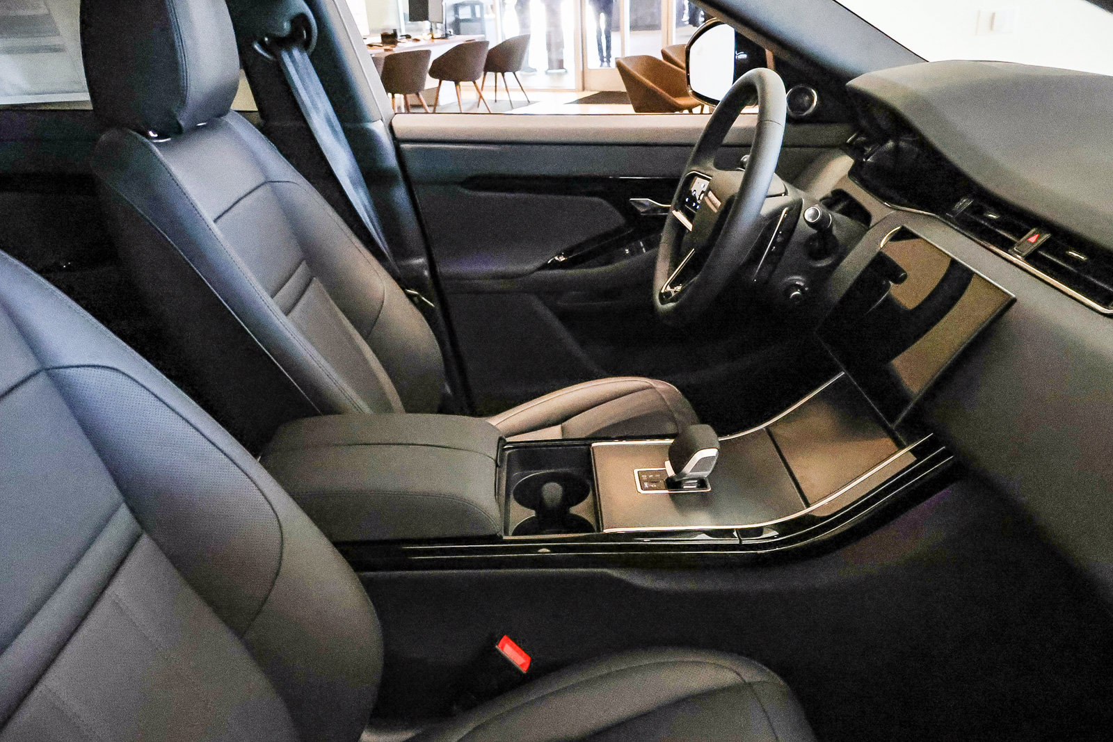 New 2026 Land Rover Range Rover Evoque S AWD/4WD image 16