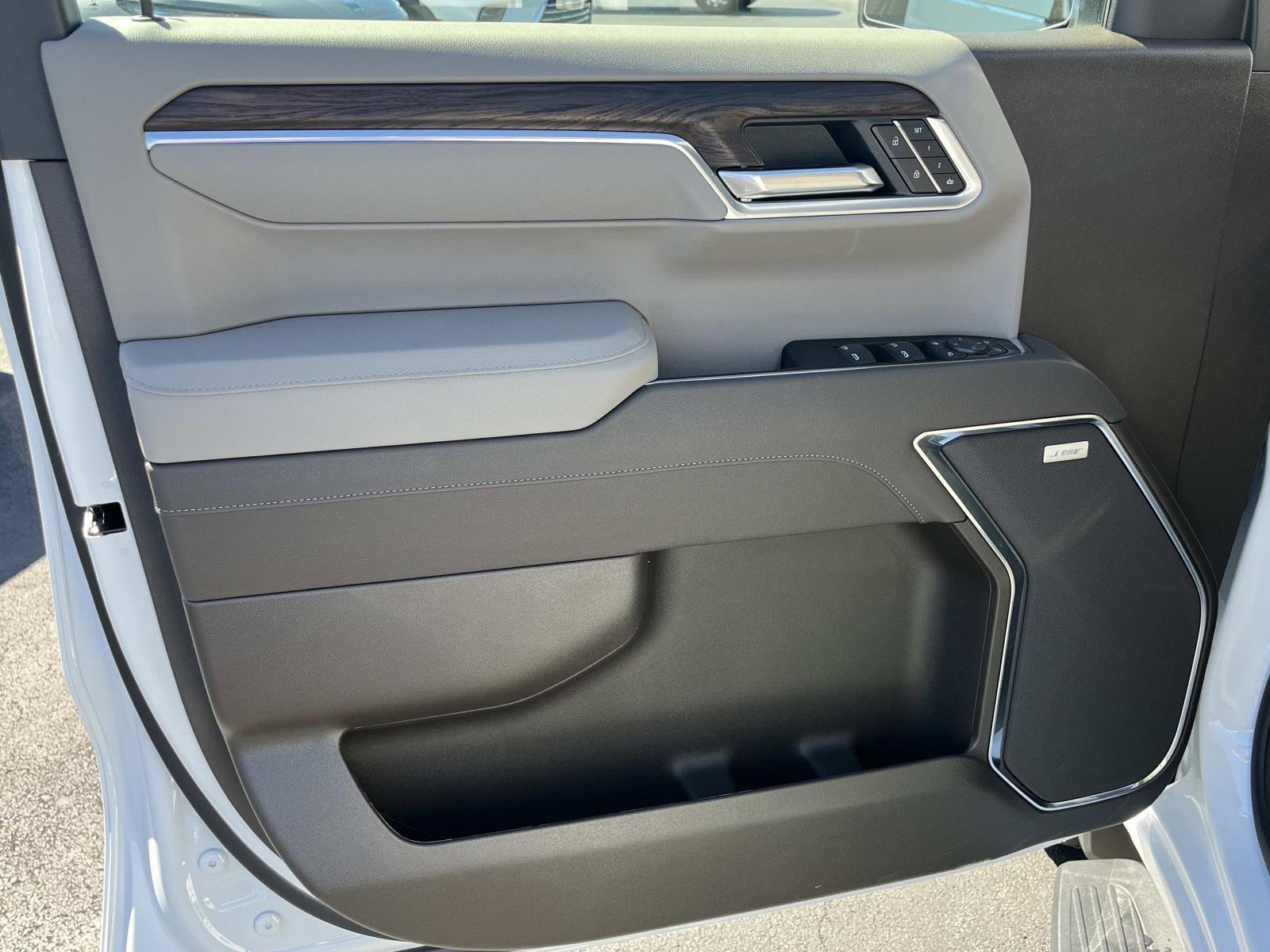New 2026 GMC Sierra 1500 SLT w/ SLT Premium Plus Package image 22