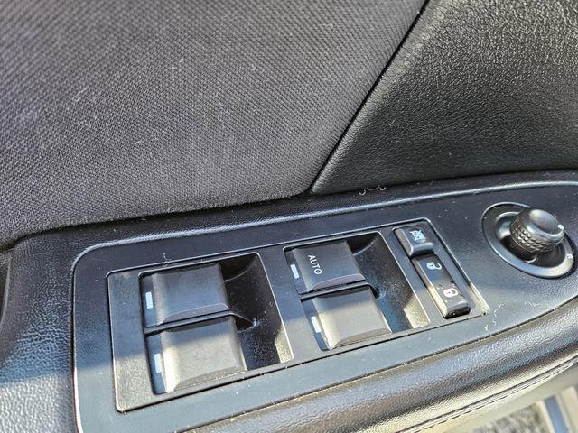 Used 2014 Chrysler 200 LX image 15