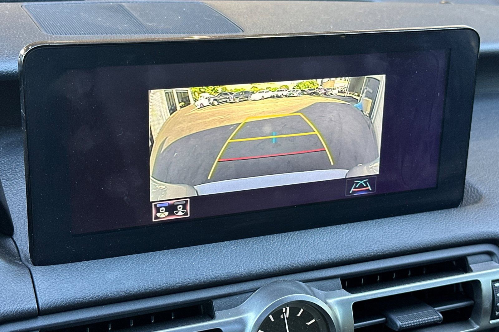 Used 2022 Lexus IS 350 F Sport w/ Navigation Package image 15