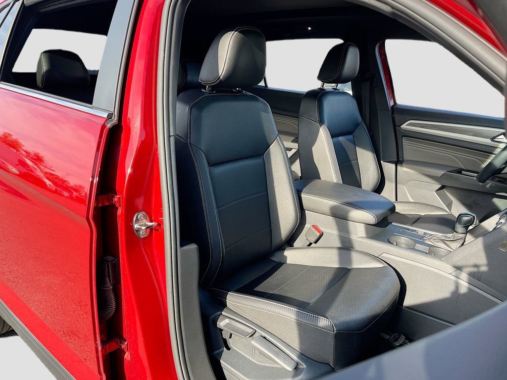 Used 2021 Volkswagen Atlas Cross Sport SE image 27