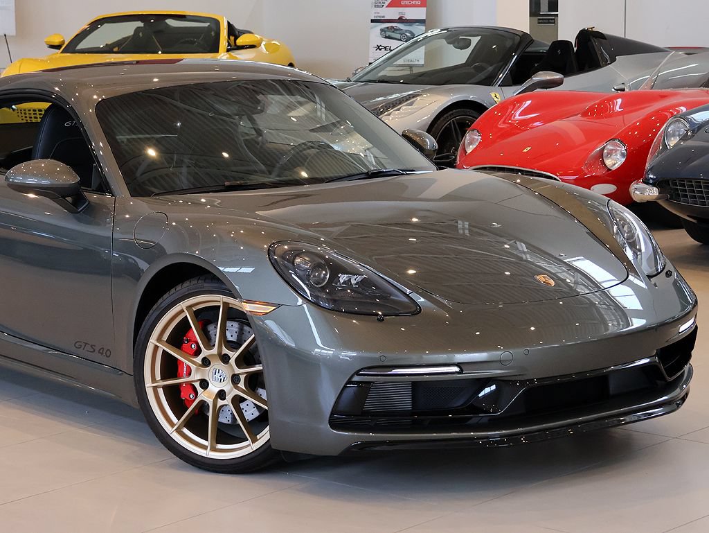 Used 2025 Porsche 718 Cayman GTS RWD image 8