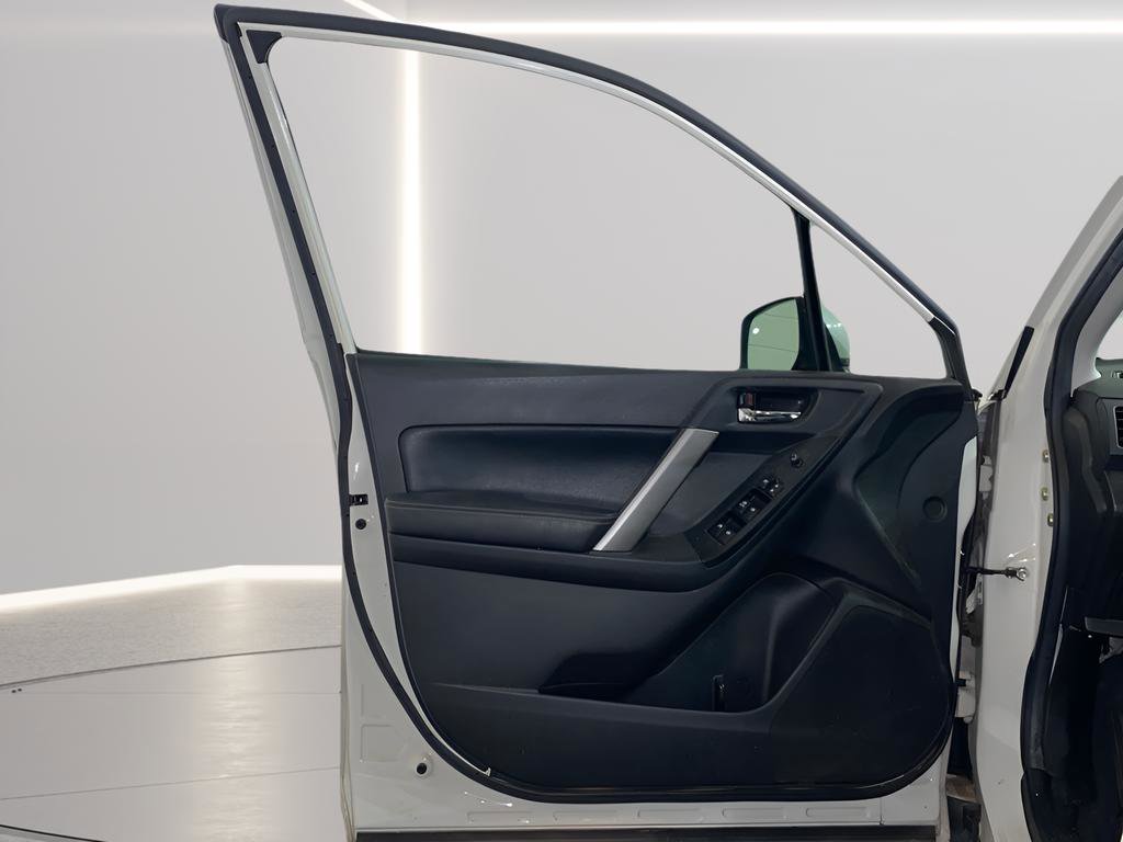 Used 2015 Subaru Forester 2.0XT Premium w/ Popular Package #1 image 9