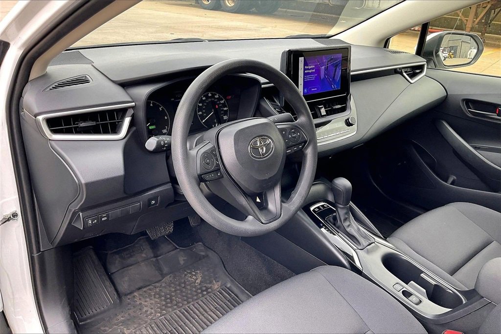 Used 2024 Toyota Corolla LE image 14