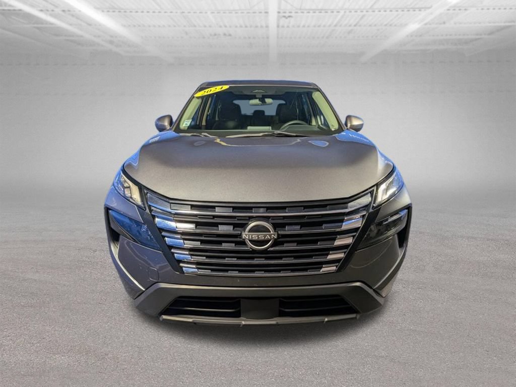 Used 2024 Nissan Rogue SV FWD image 10