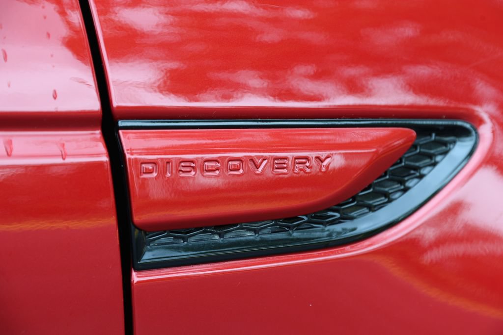 Used 2025 Land Rover Discovery Sport S AWD/4WD image 8