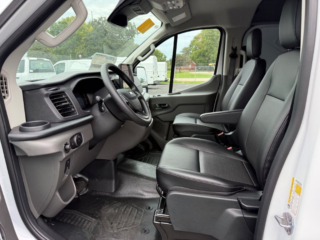 New 2026 Ford Transit 150 Low Roof RWD image 11