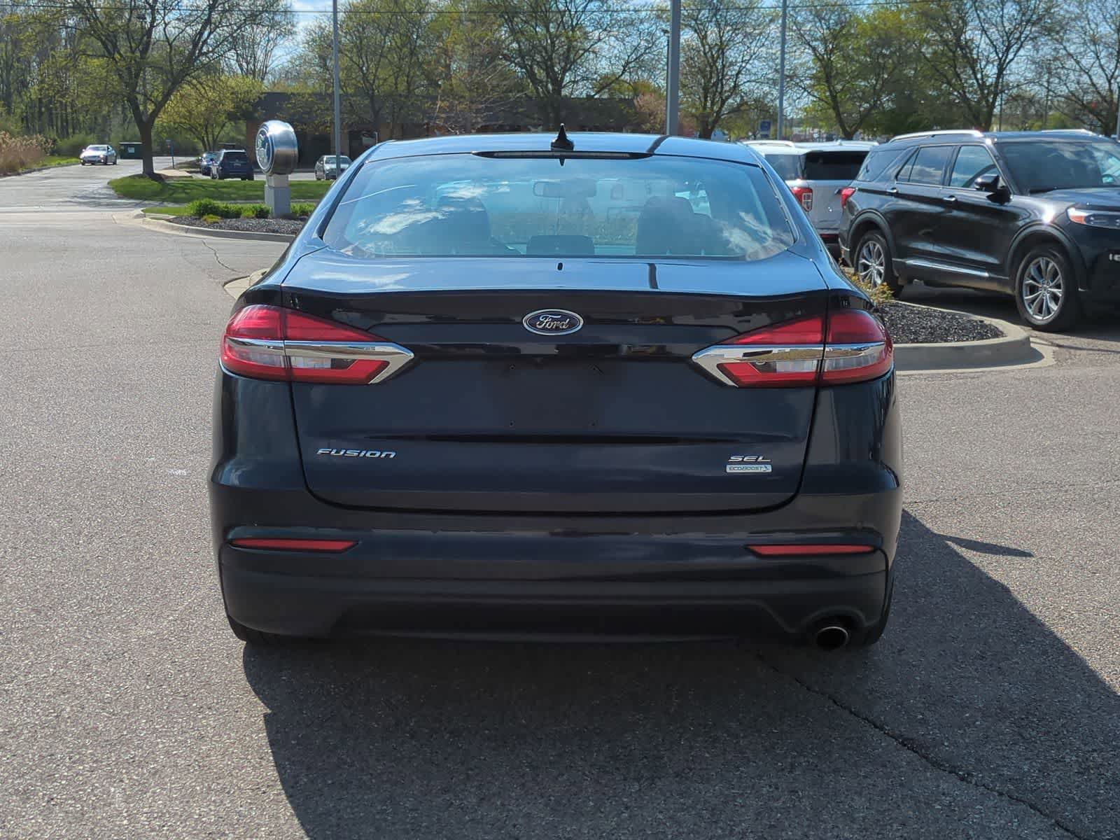 Used 2020 Ford Fusion SEL FWD image 7