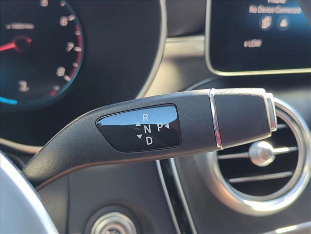 Used 2022 Mercedes-Benz GLC 300 4MATIC w/ Premium Package Lite image 16