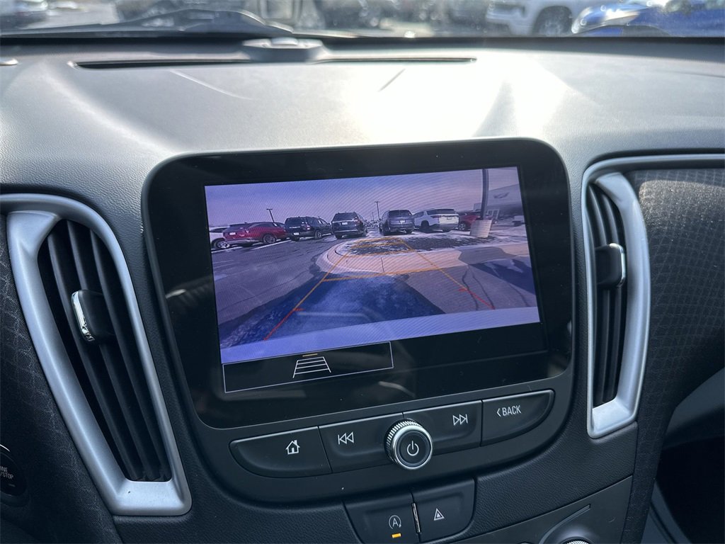 Used 2023 Chevrolet Malibu LT image 17