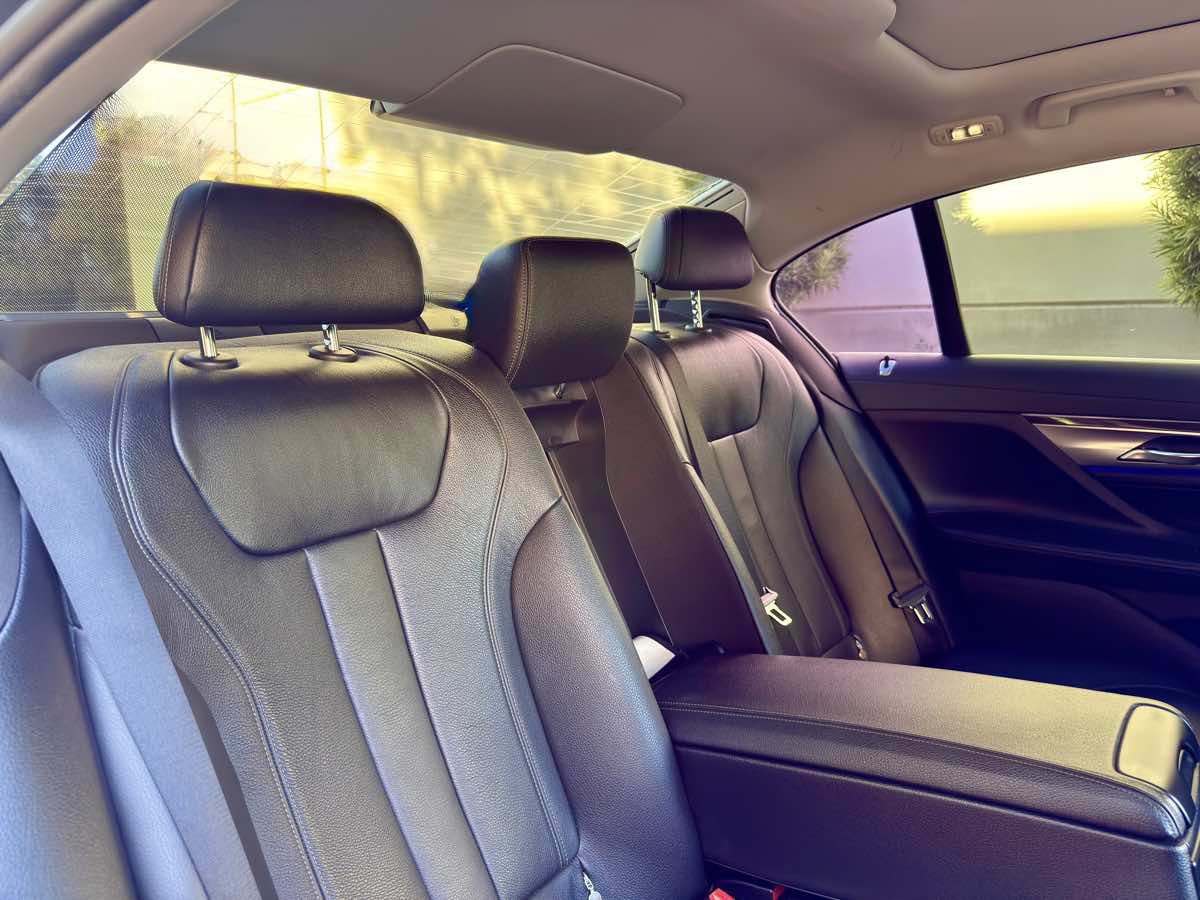Used 2016 BMW 740i RWD image 64