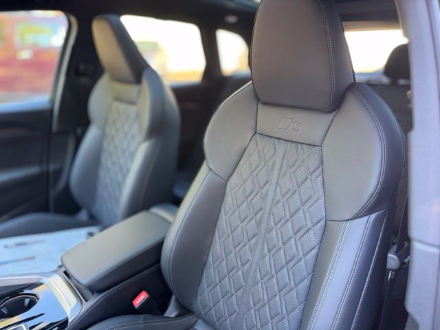 New 2026 Audi SQ5 Prestige AWD/4WD image 16
