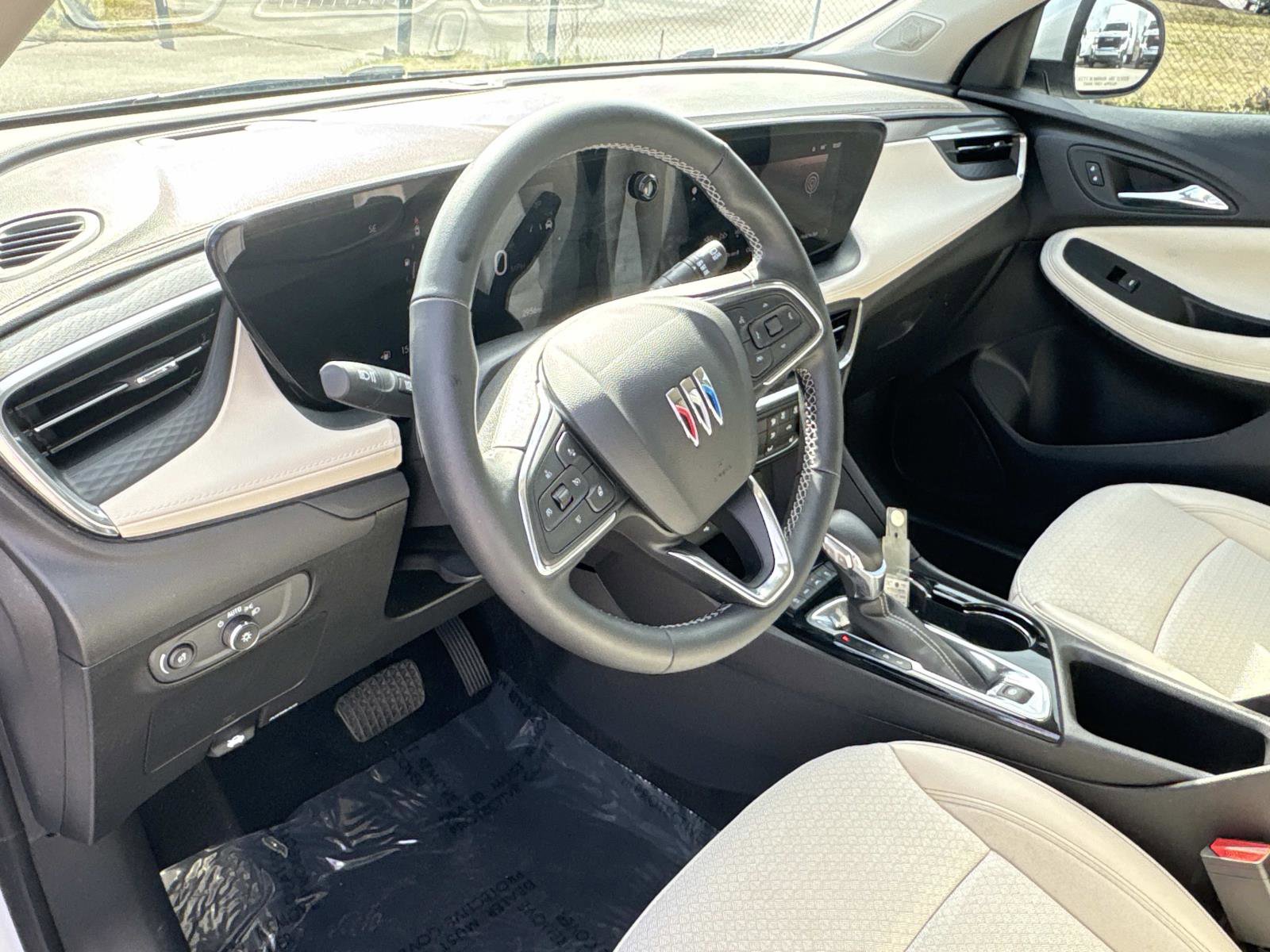 Certified 2024 Buick Encore GX Preferred w/ Comfort Package image 15