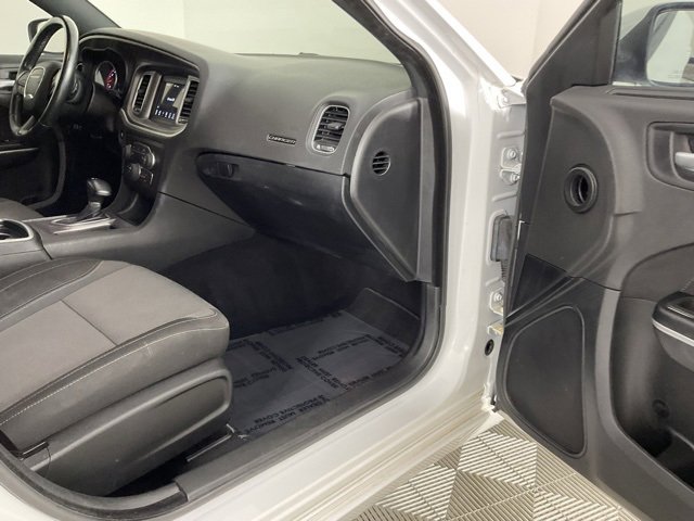 Used 2022 Dodge Charger SXT image 17