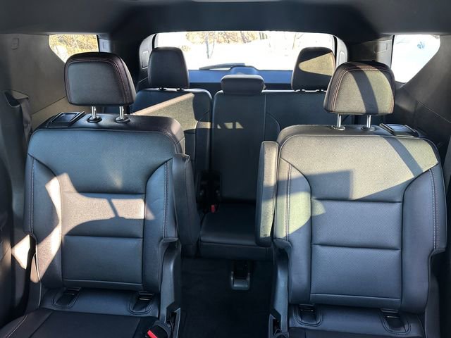 Used 2025 Chevrolet Traverse Z71 image 39