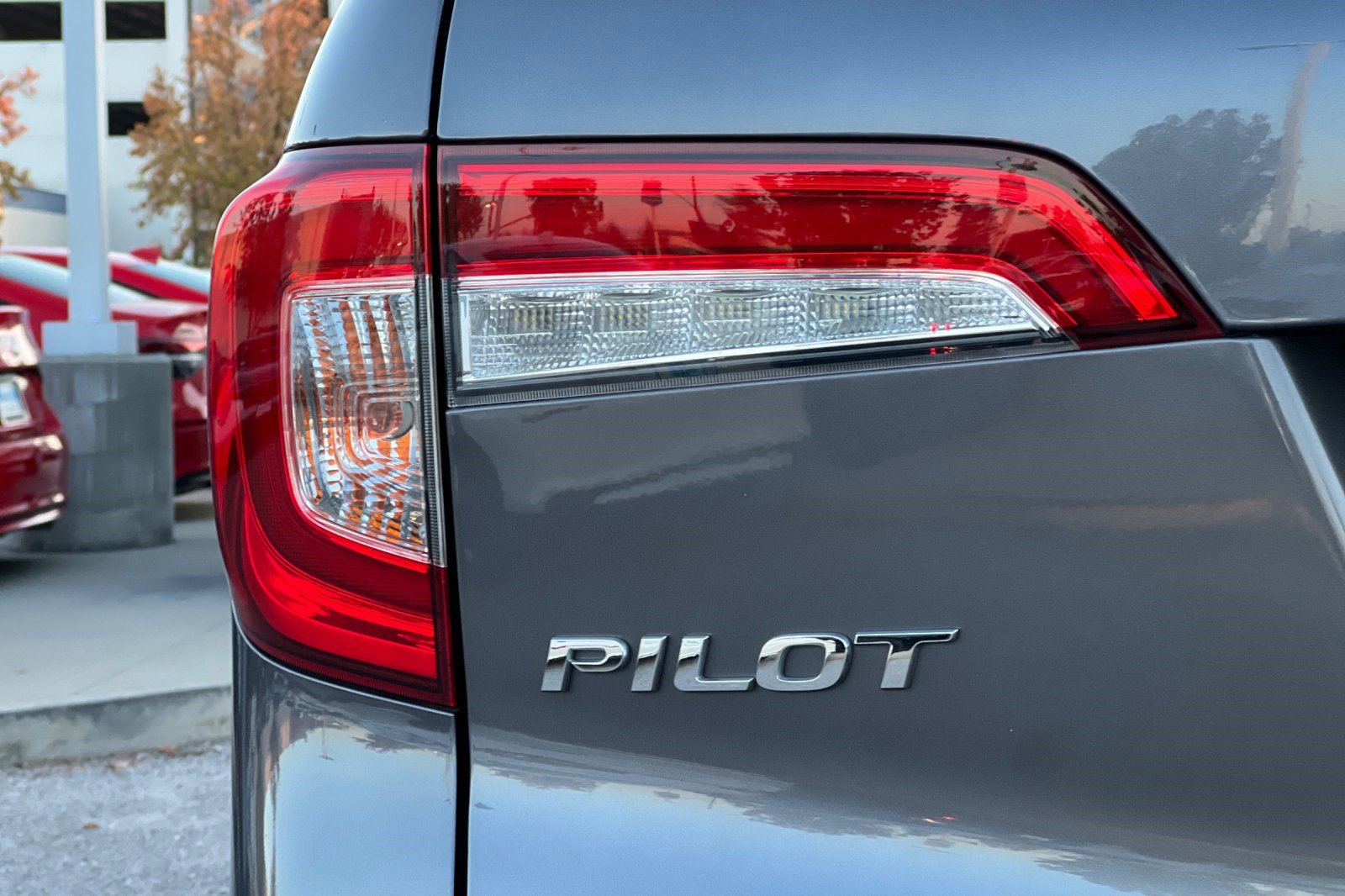 Used 2021 Honda Pilot EX image 12