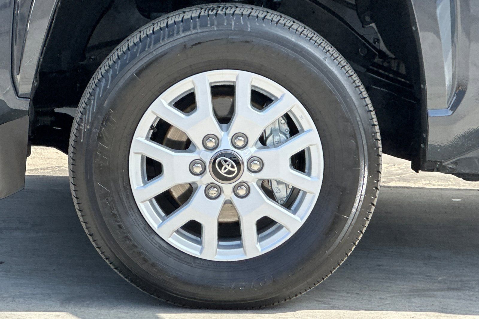 Used 2025 Toyota Tacoma SR5 image 26